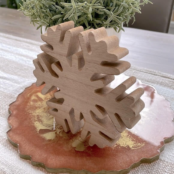 Pair of Christmas Wooden Snowflake decor. Brand new. - Picture 2 of 3